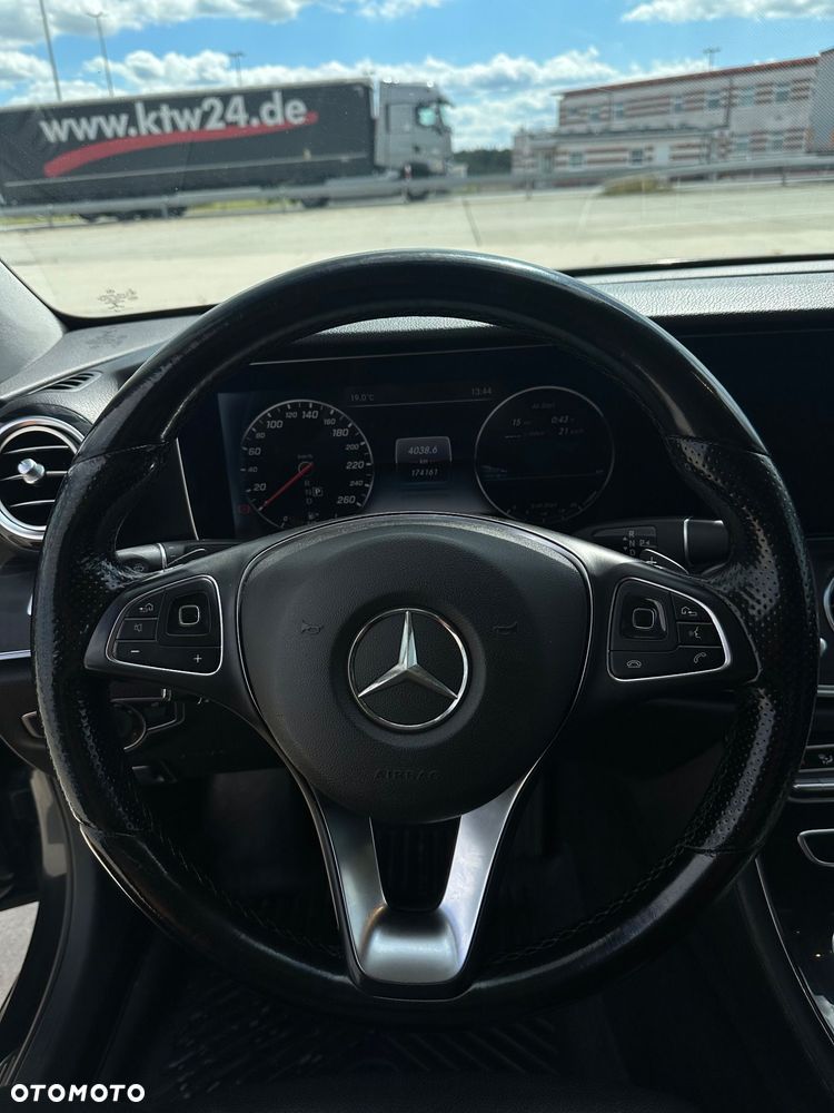 Mercedes-Benz Klasa E 220 d 9G-TRONIC Avantgarde - 17