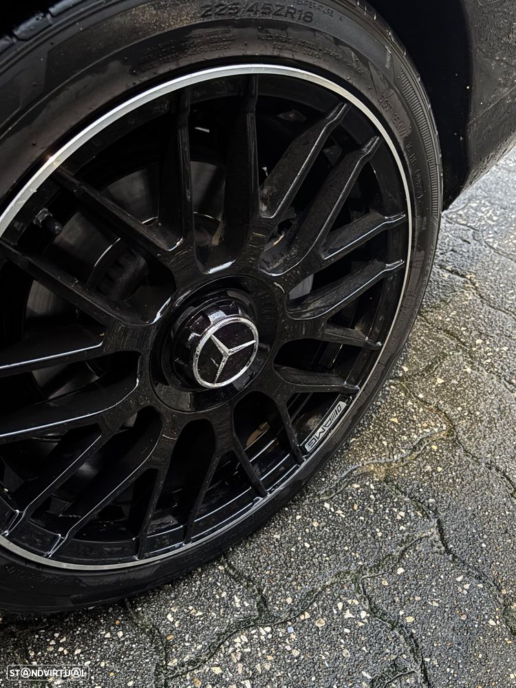 Mercedes-Benz C 300 h AMG Line - 15