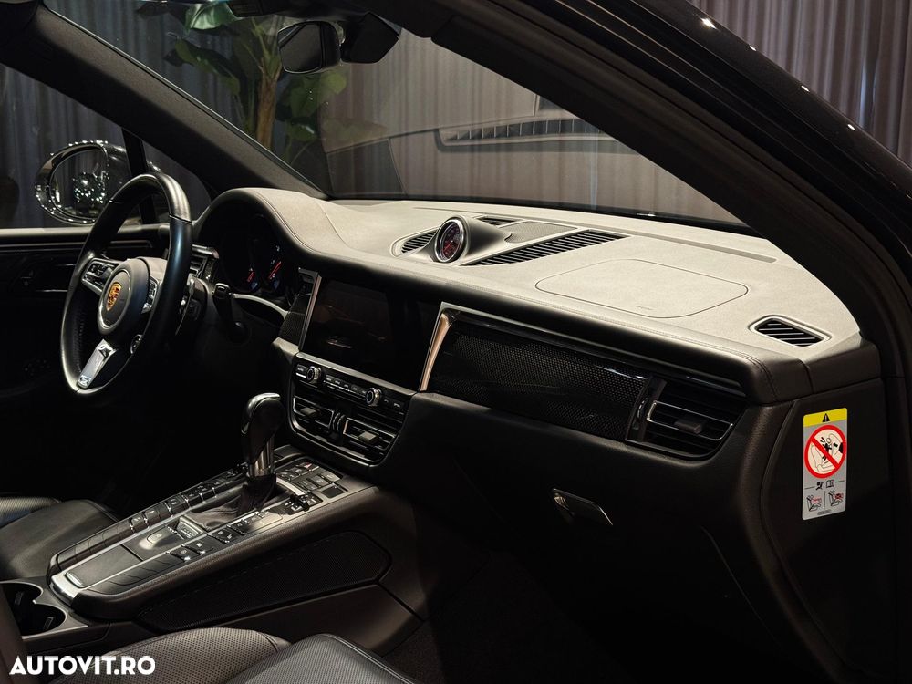 Porsche Macan Standard - 17