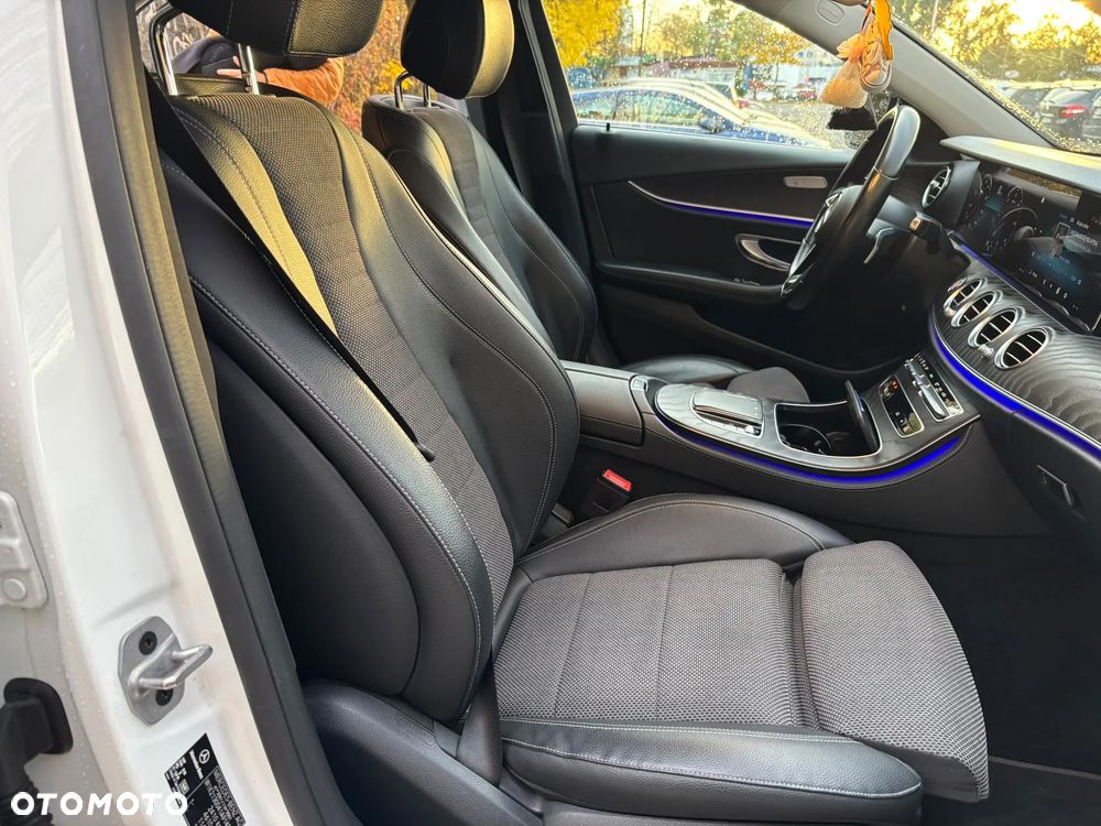 Mercedes-Benz Klasa E 220 d Avantgarde - 16