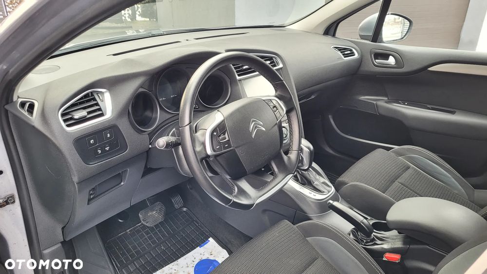 Citroën C4 e-HDi 115 ETG6 Exclusive - 8