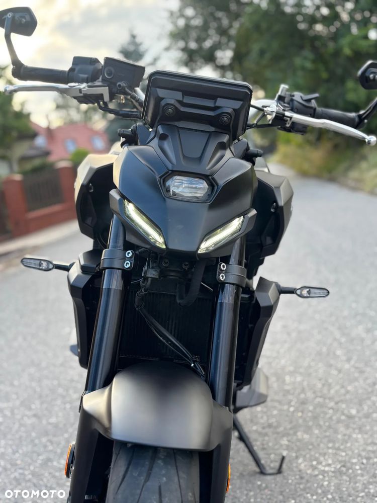 Yamaha MT - 6