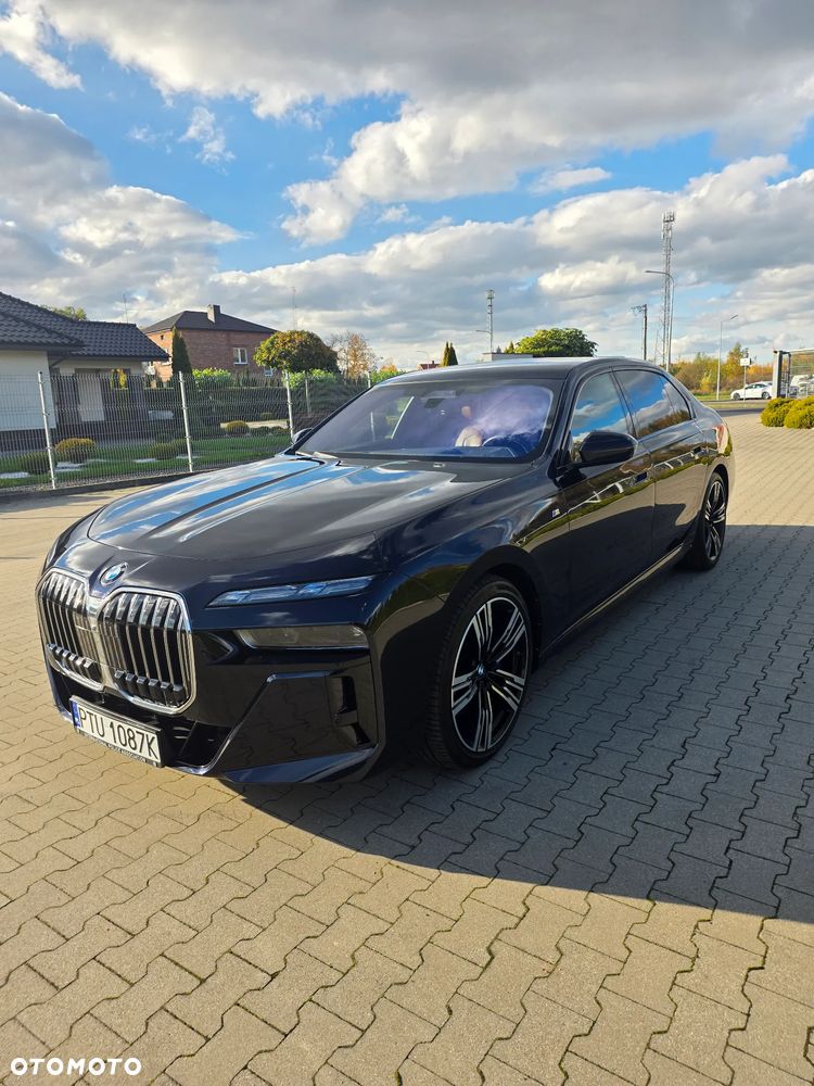 BMW Seria 7 2022 photo 3
