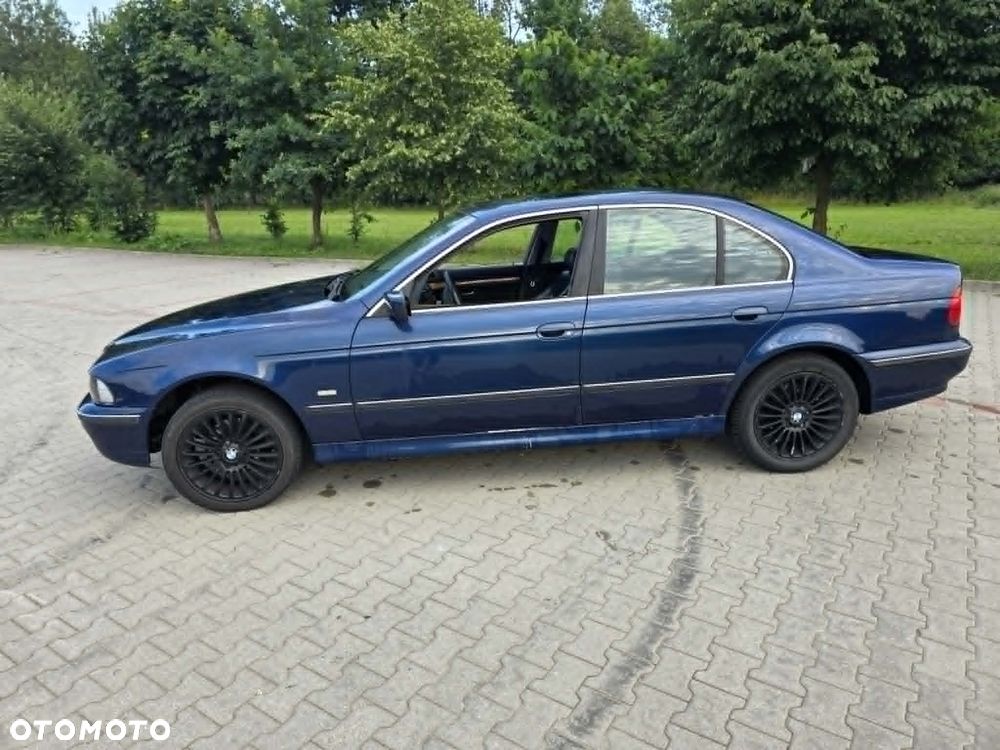 BMW Seria 5 520i - 7