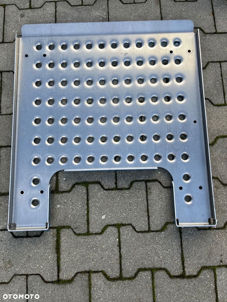 Podest zbiornika Volvo FH FM NOWY pokrywa płyta - 2