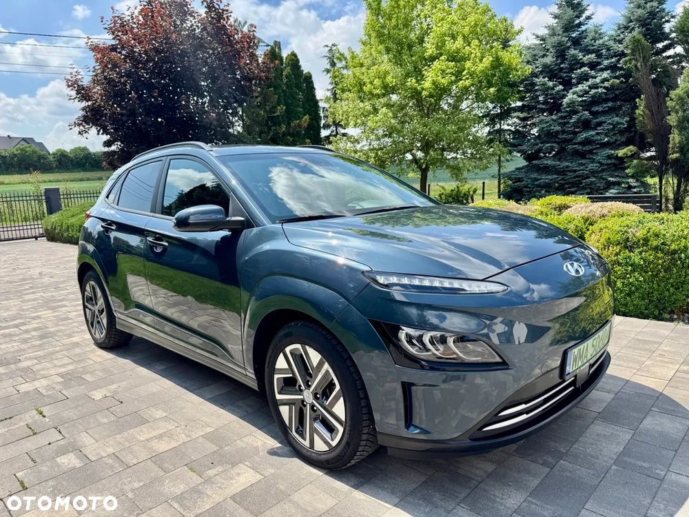 Hyundai Kona 64kWh Premium - 2