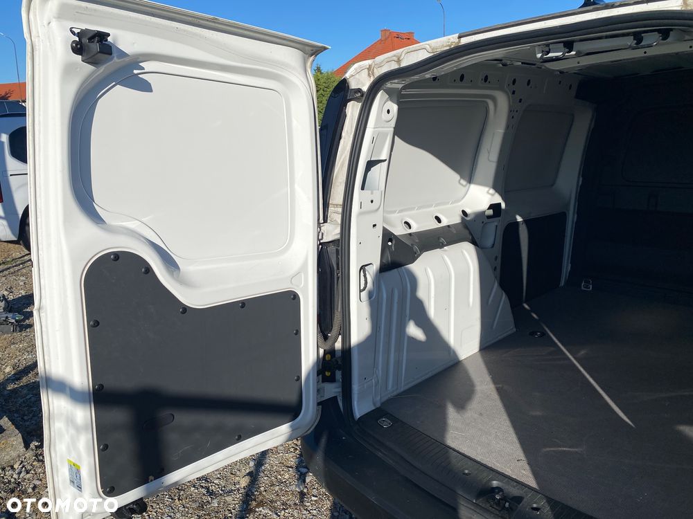 Volkswagen Caddy Long - 21