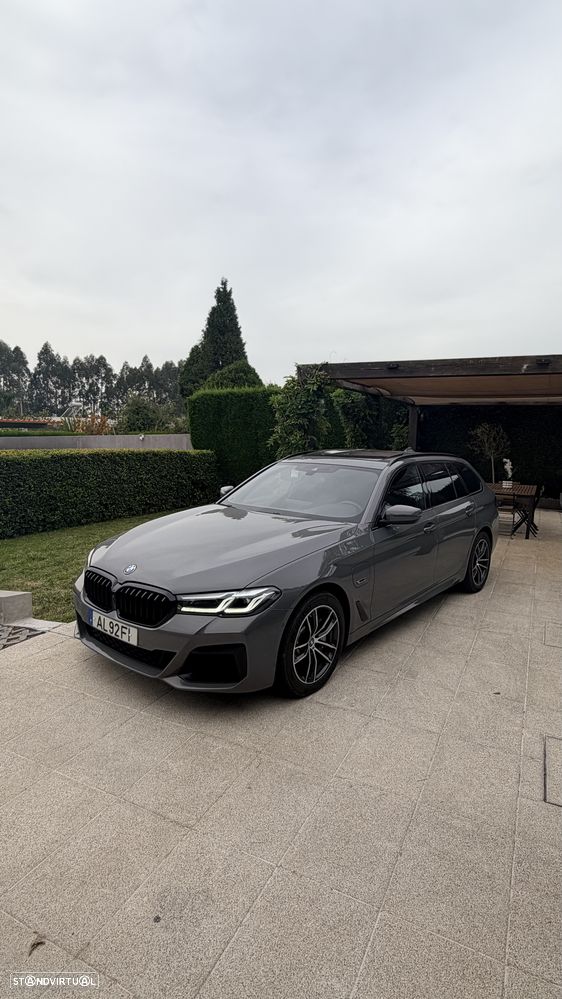 BMW 530 e Pack Desportivo M - 2
