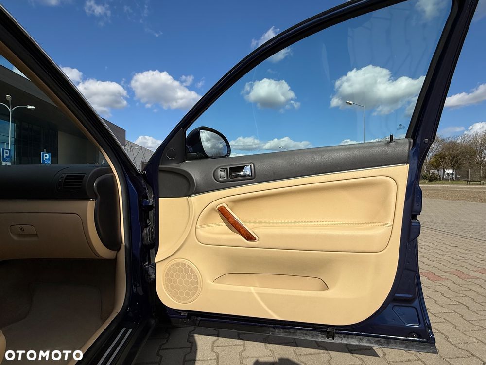 Volkswagen Passat - 20