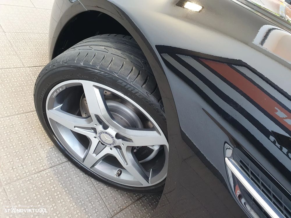 Mercedes-Benz SLC 180 9G-TRONIC RedArt Edition - 24