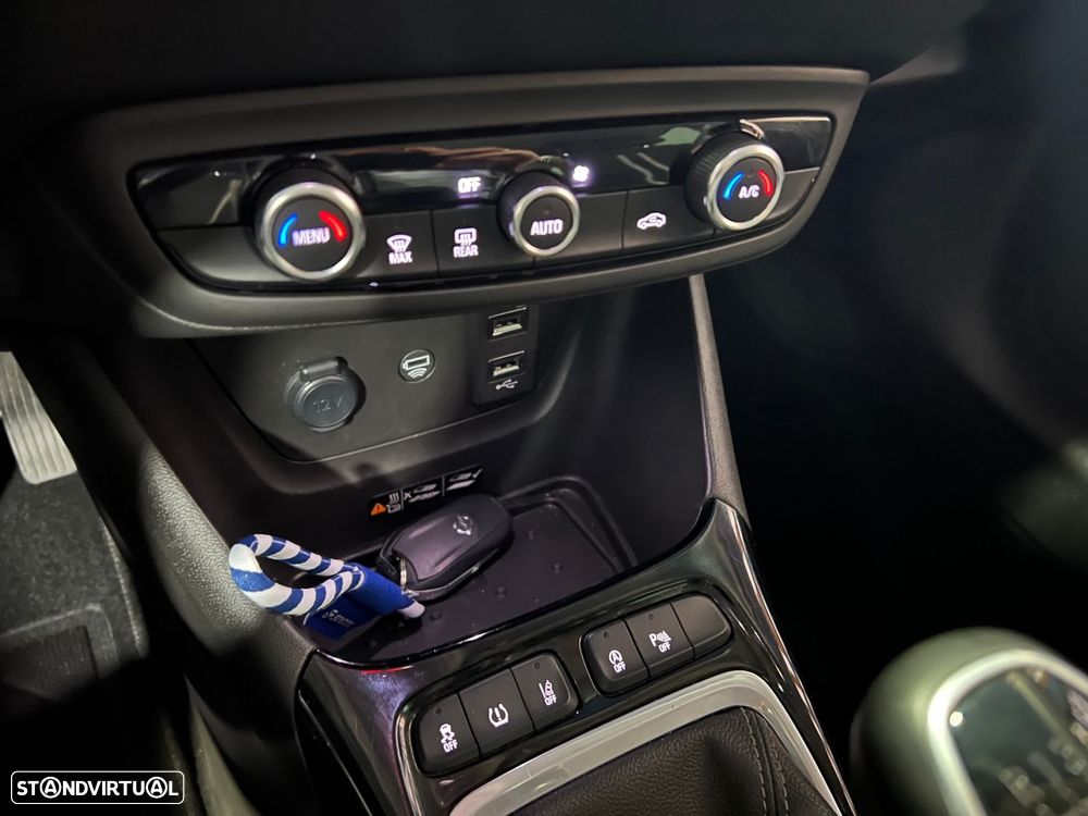 Opel Crossland 1.2 T Design & Tech - 21