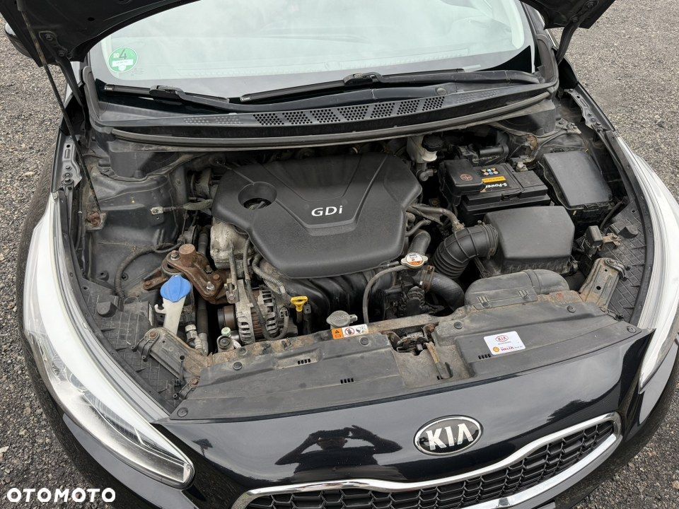 Kia Ceed 1.6 GDI Dream-Team Edition - 37