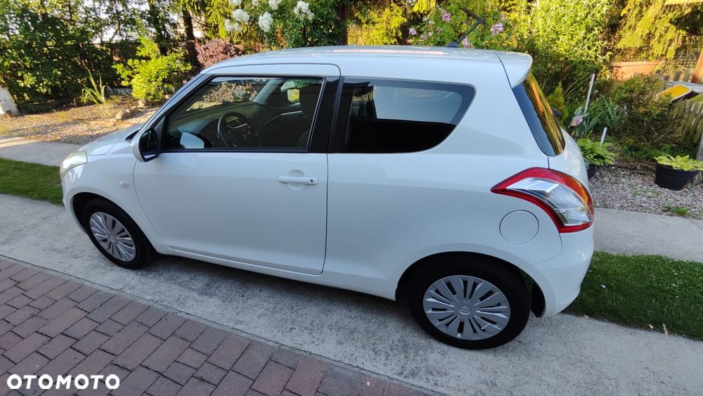 Suzuki Swift 1.2 Premium - 3