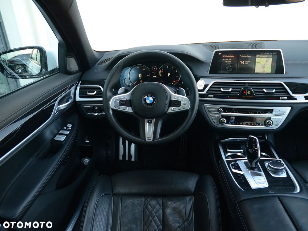 BMW Seria 7 - 37