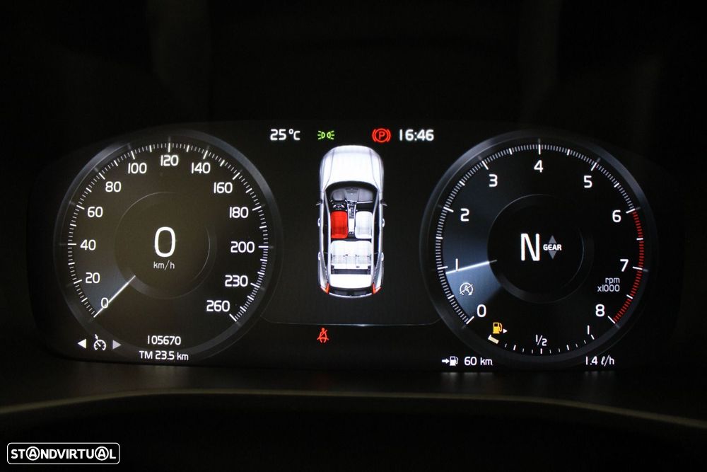 Volvo XC 40 1.5 T2 Momentum Core - 35