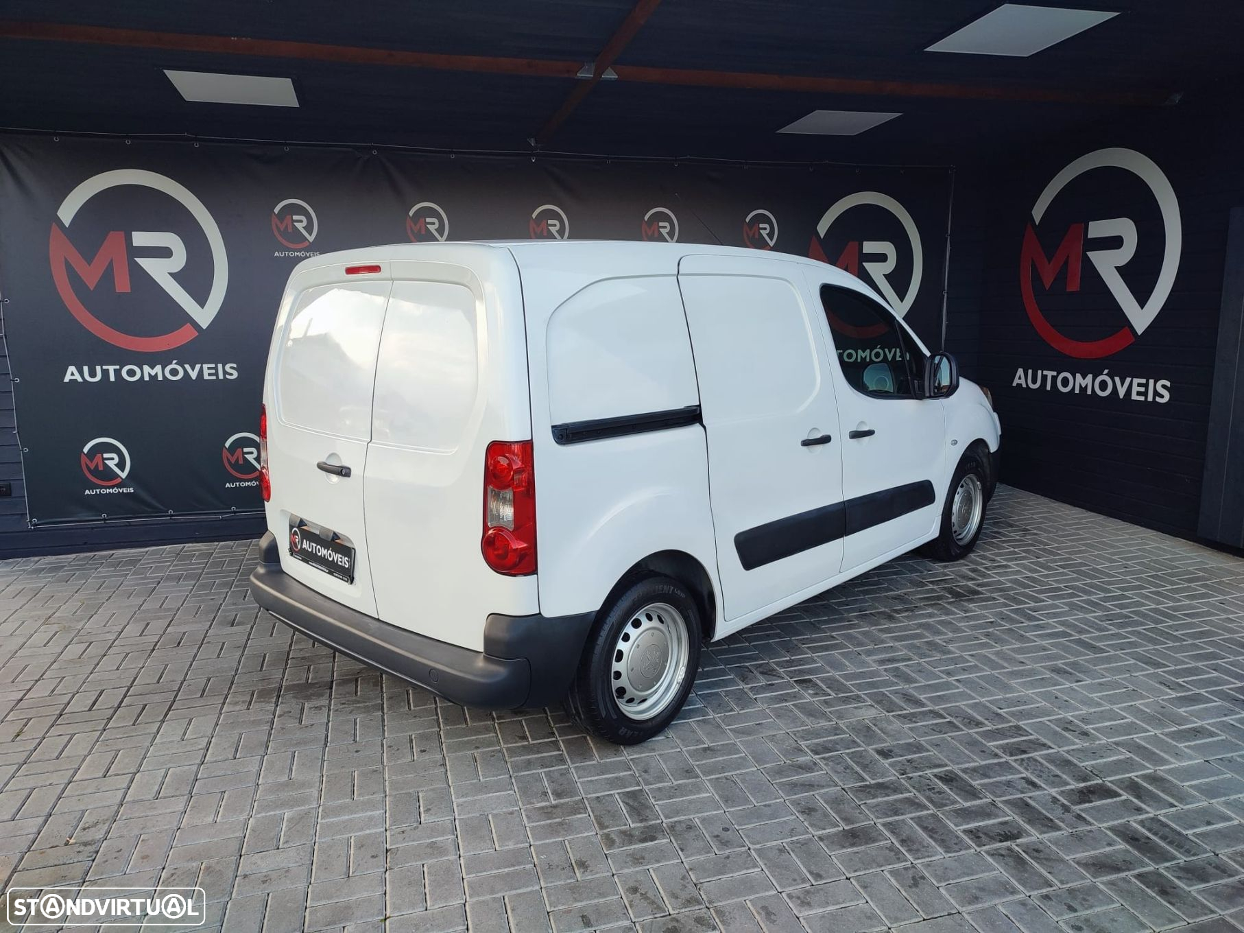 Peugeot Partner 1.6 HDi Confort Isótermica C/ Frio 90 Cv 2 Lug 5 Pts - 9