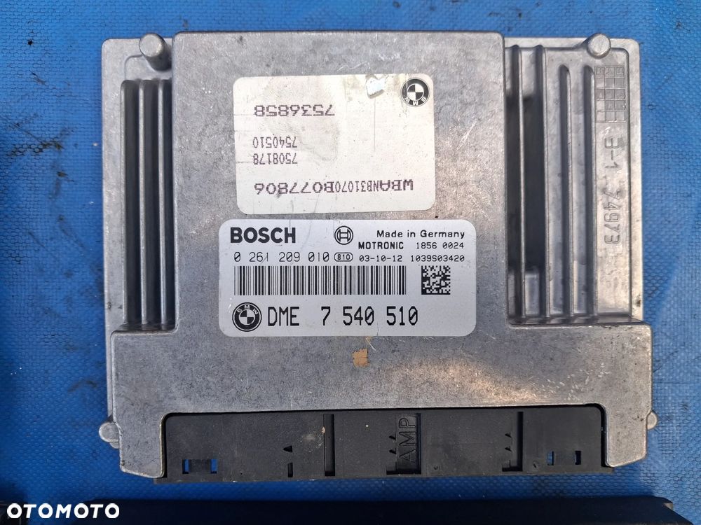BMW 5 E60 E61 4.4 V8 Zestaw startowy silnika DO ODPALENIA 2x kluczyk sterownik silnika Bosch 0261209010 DME 7540510 ECU Immo 6928379 moduł komfortu 61356943062 5WK49111 EWS zapłonu CAS2 61356927931 5WK47995 - 2