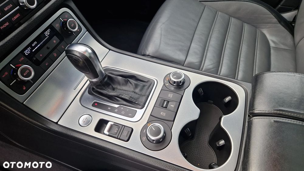 Volkswagen Touareg 4.2 V8 TDI DPF Automatik Exclusive - 21