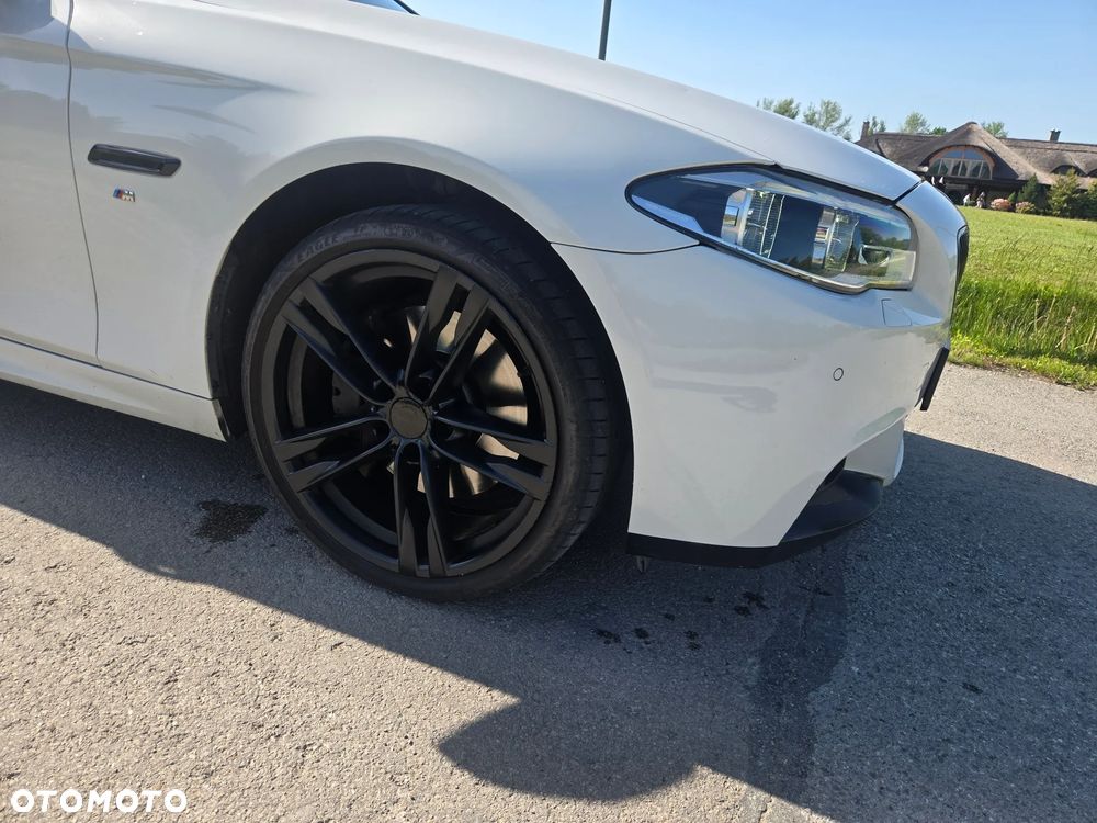 BMW Seria 5 525d xDrive - 5