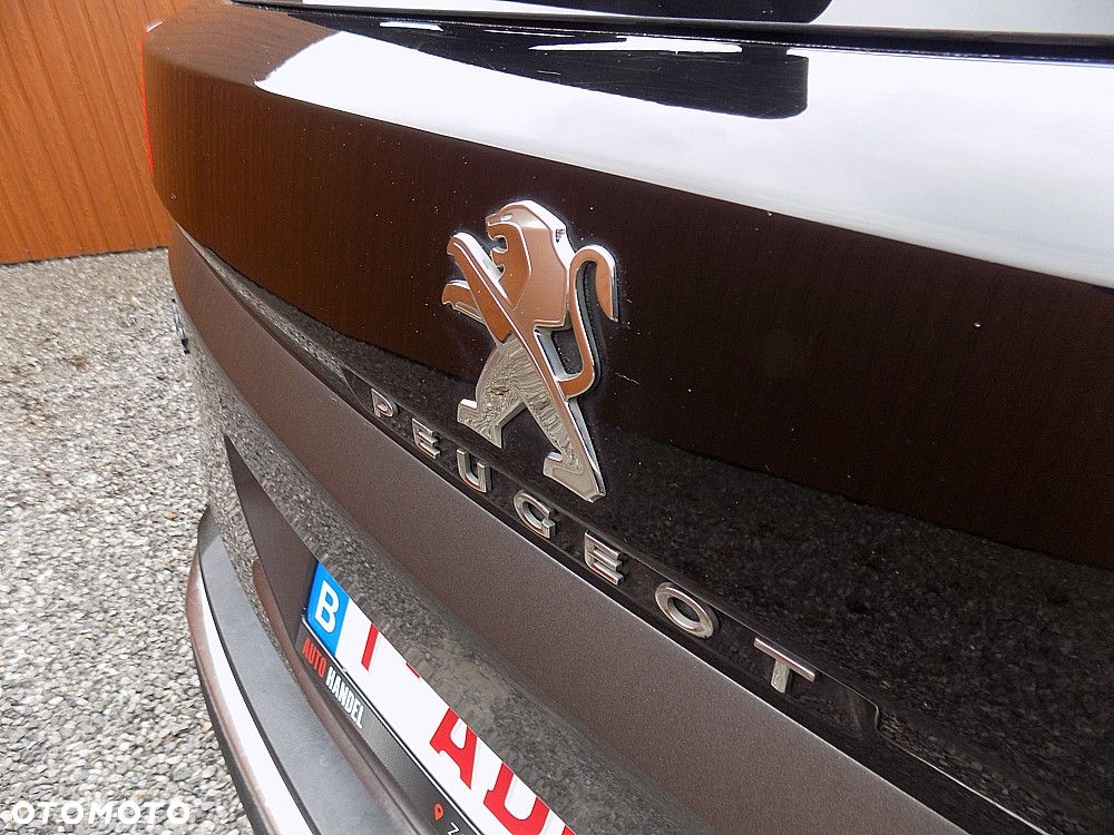 Peugeot 3008 PureTech 130 Stop & Start GPF EAT8 Allure Business-Paket - 32