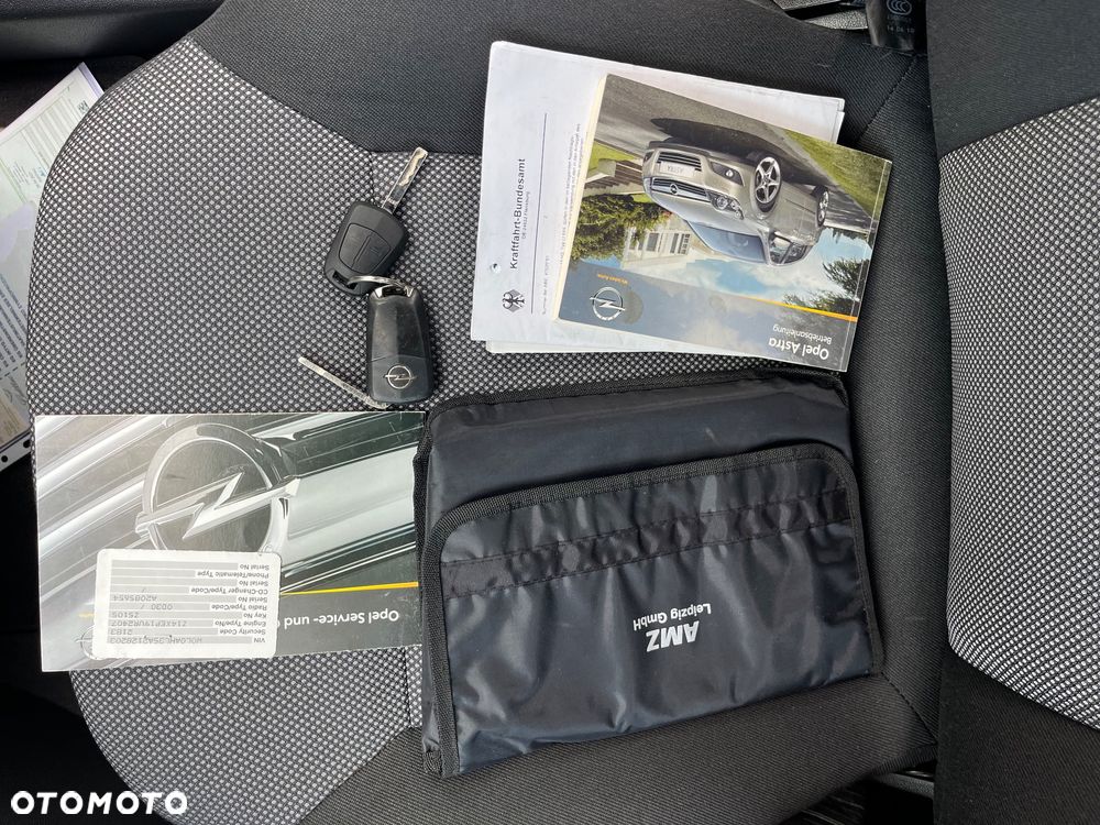 Opel Astra 1.4 Caravan Edition - 17