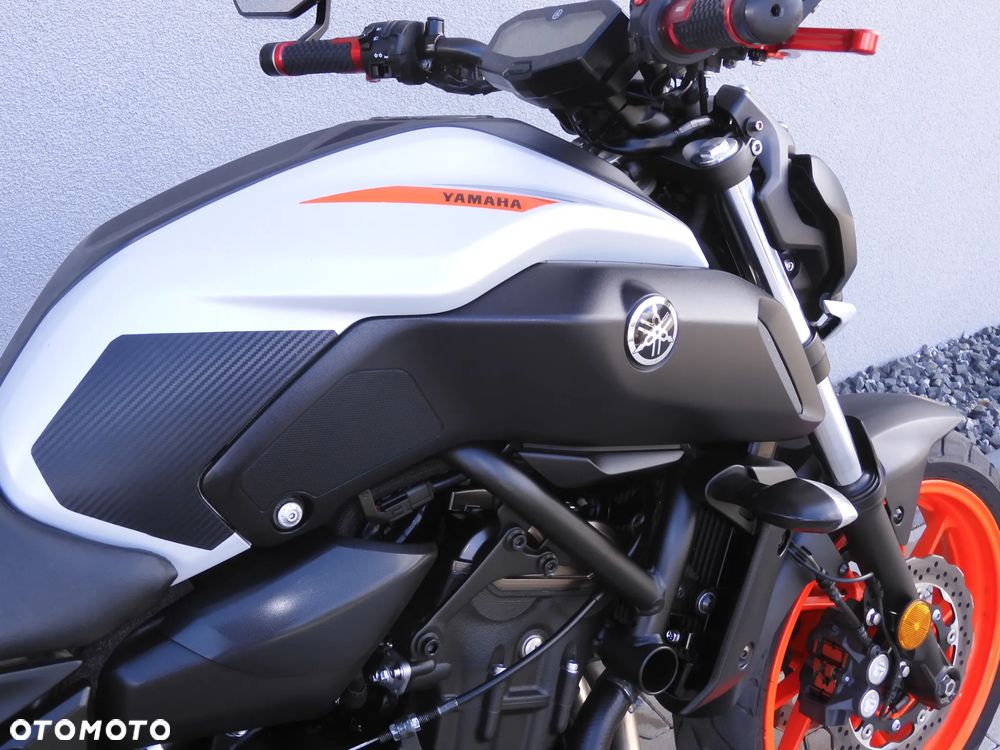 Yamaha MT - 11