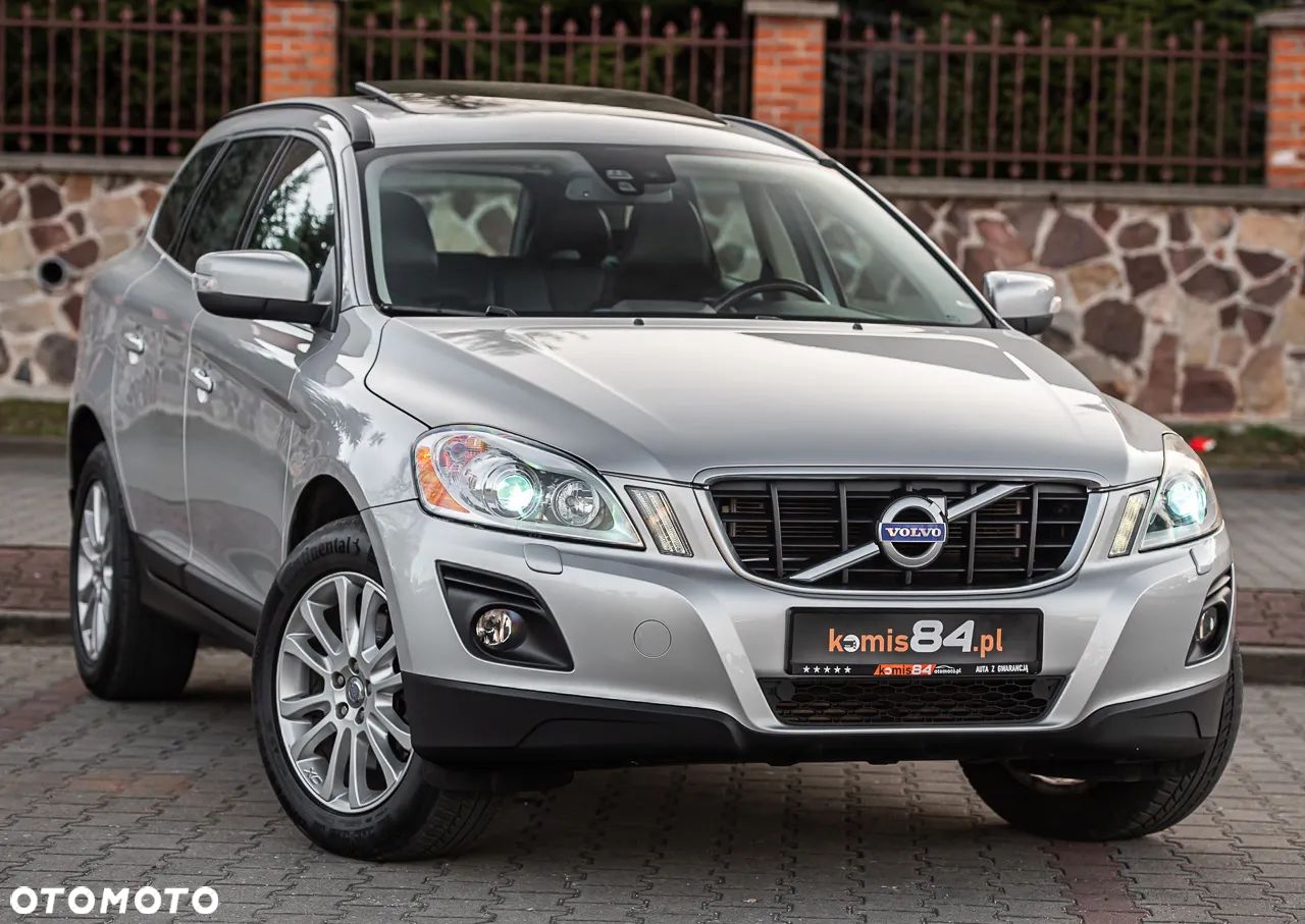 Volvo XC 60 T6 AWD Momentum - 1
