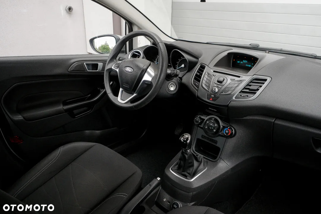 Ford Fiesta 1.25 Silver X - 30