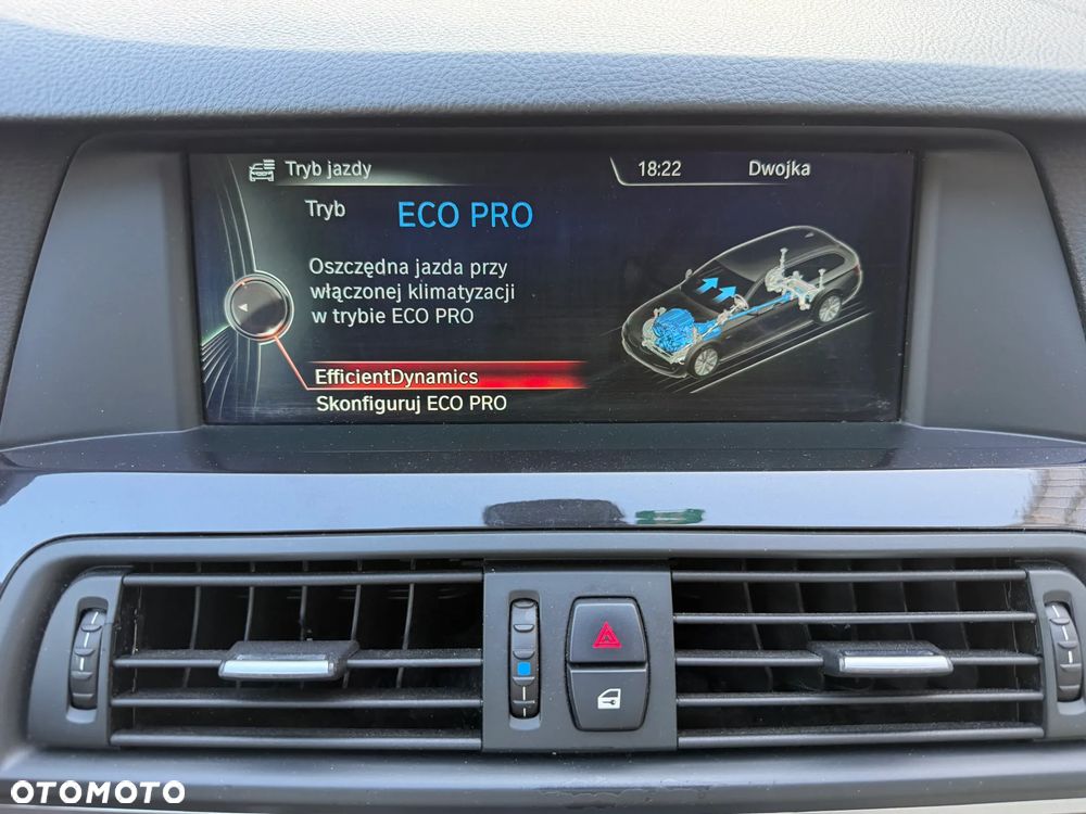 BMW Seria 5 525d Sport-Aut Luxury Line - 35