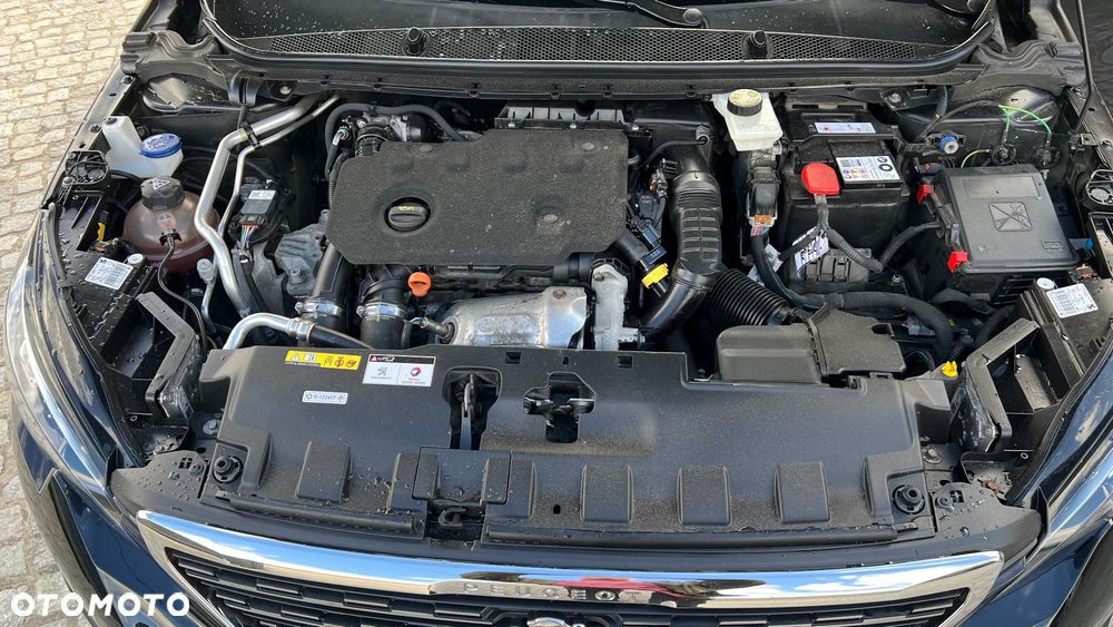 Peugeot 308 BlueHDi 130 EAT8 Stop & Start Allure Business-Paket - 23