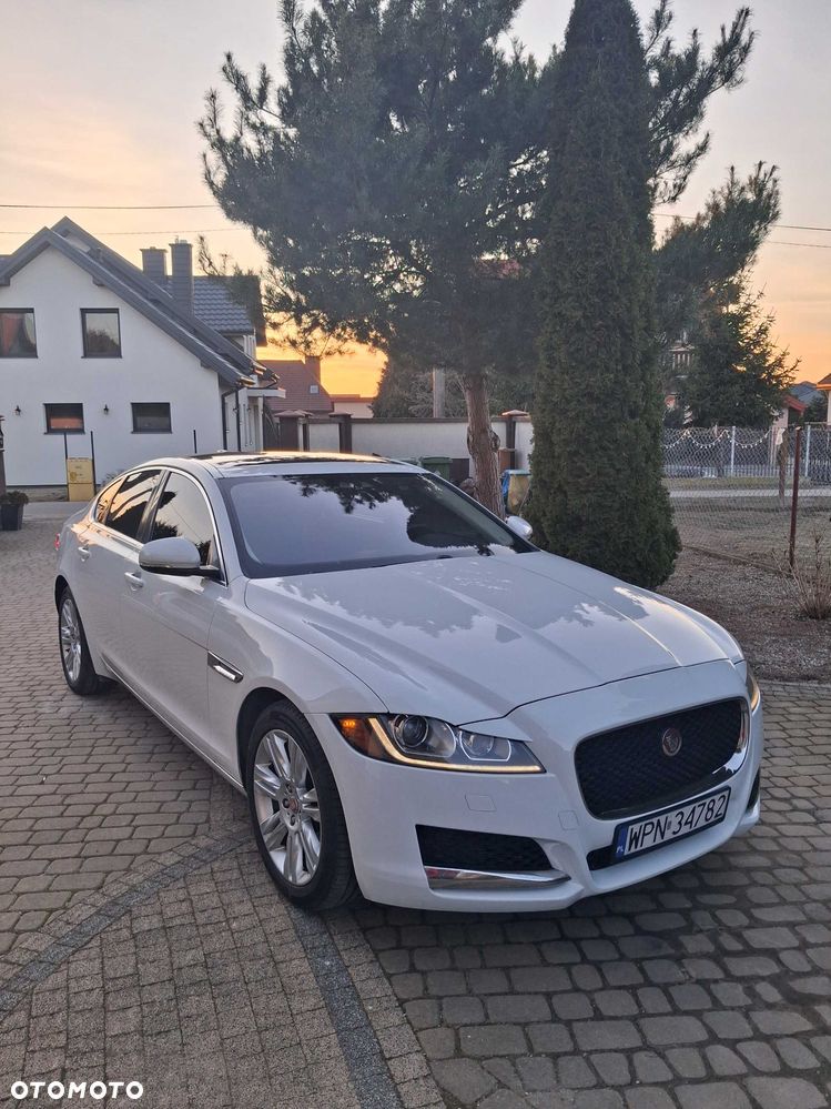 Jaguar XF - 7