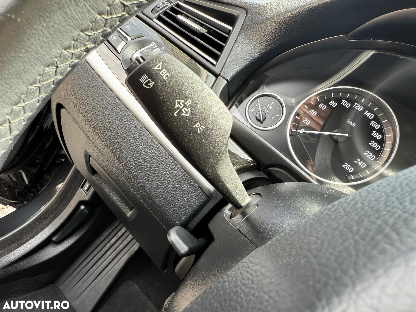 BMW Seria 5 520d Aut. Luxury Line - 12