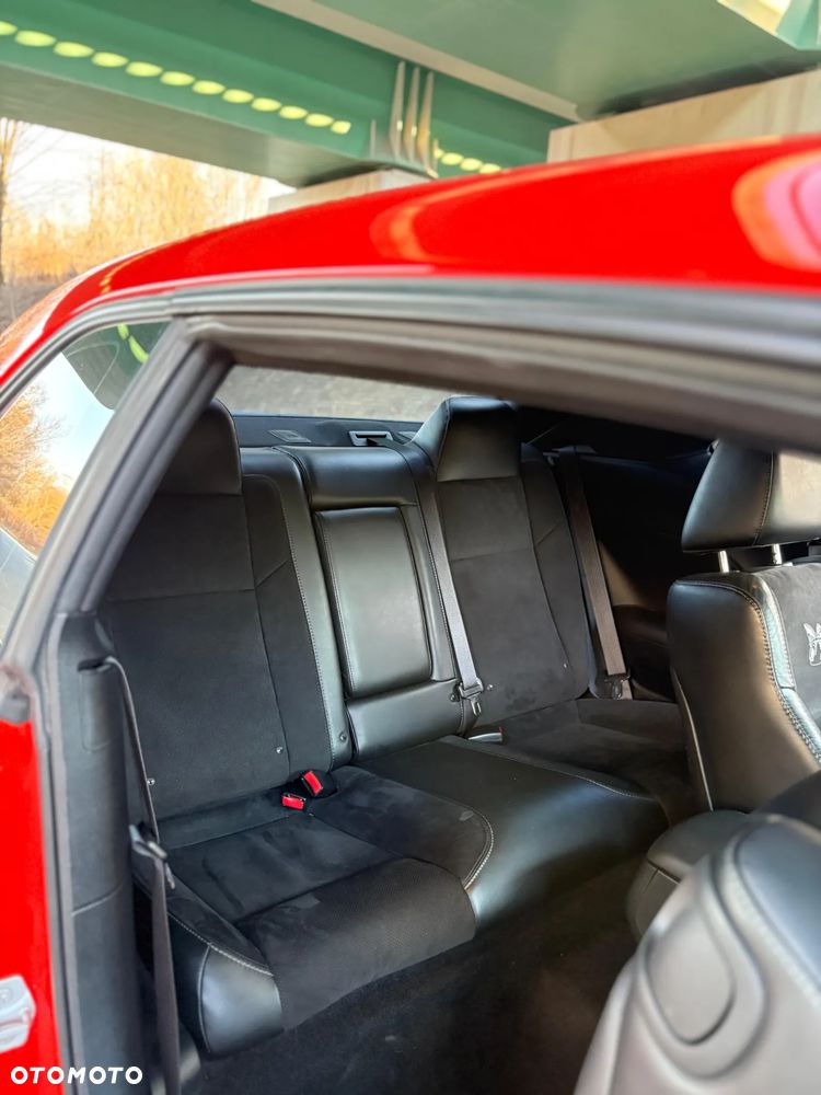 Dodge Challenger 6.4 Scat Pack - 13