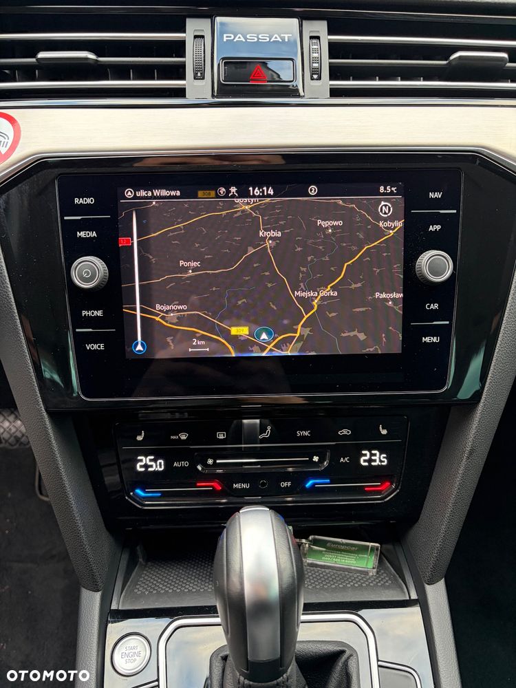 Volkswagen Passat 2.0 TDI EVO Elegance DSG - 17