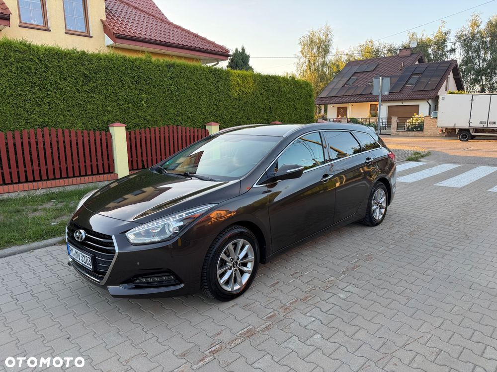 Hyundai i40 i40cw 1.6 Fifa World Cup Edition - 1