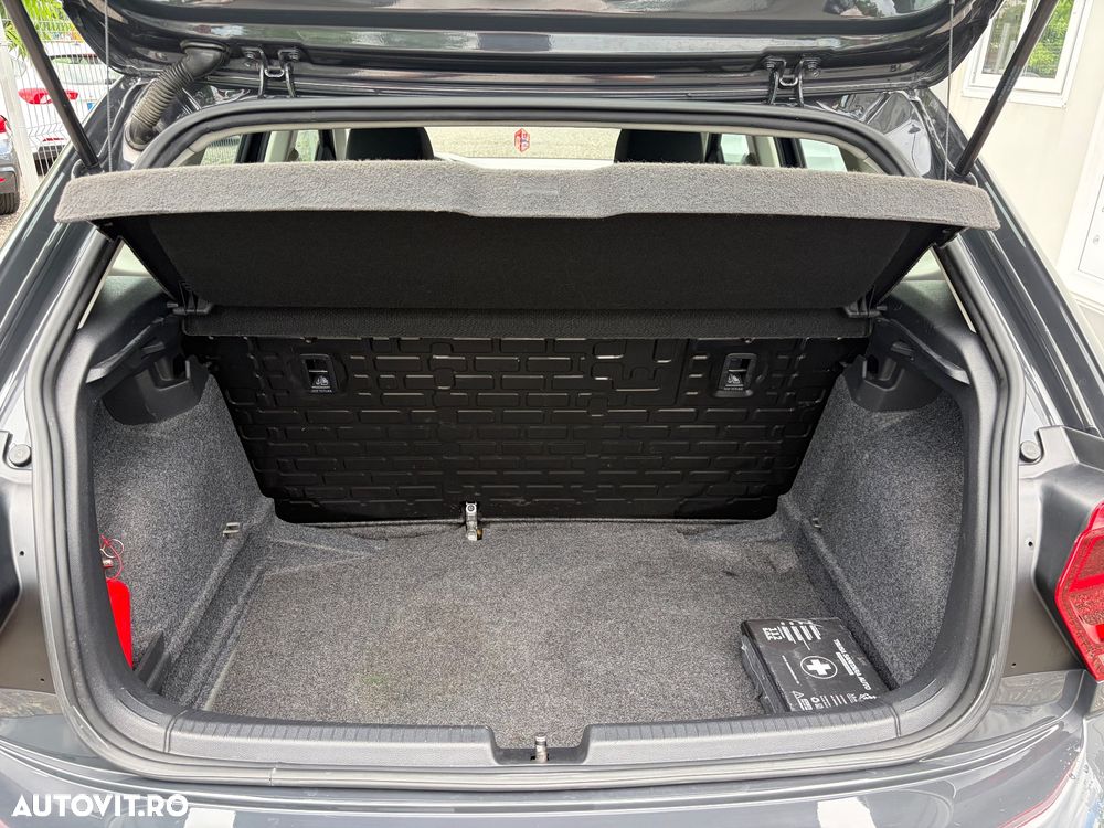 Volkswagen Polo 1.0 Comfortline - 28