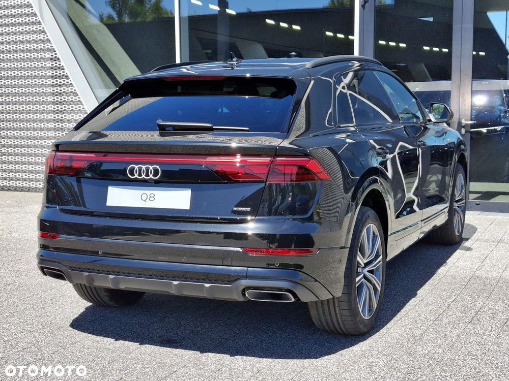 Audi Q8 - 9