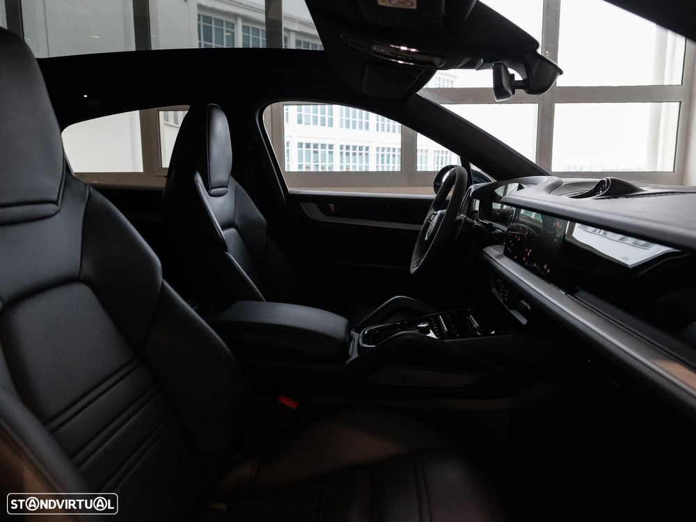 Porsche Cayenne Coupé E-Hybrid Tiptronic S - 37