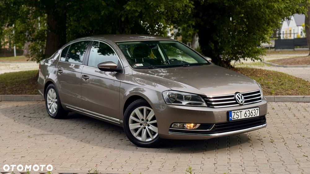 Volkswagen Passat 1.8 TSI Exclusive - 2