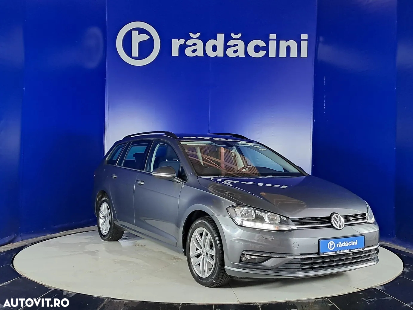Volkswagen Golf - 5