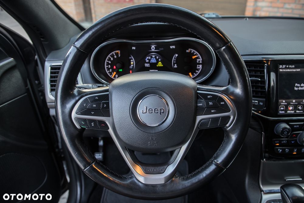 Jeep Grand Cherokee - 18