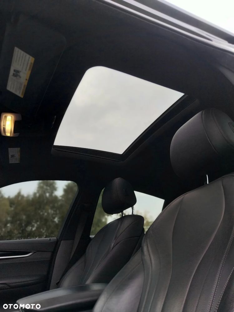 BMW X6 xDrive35i - 11