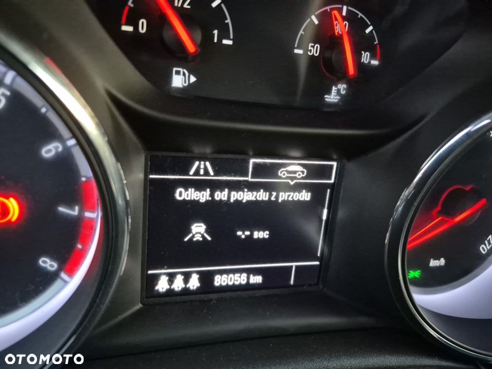 Opel Astra 1.4 Turbo Innovation - 21