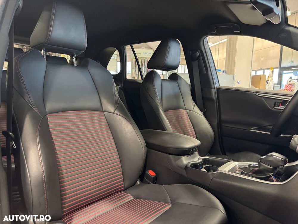 Toyota RAV4 2.5 PHEV VVT-iE 4x4 Style Bi-Tone - 38