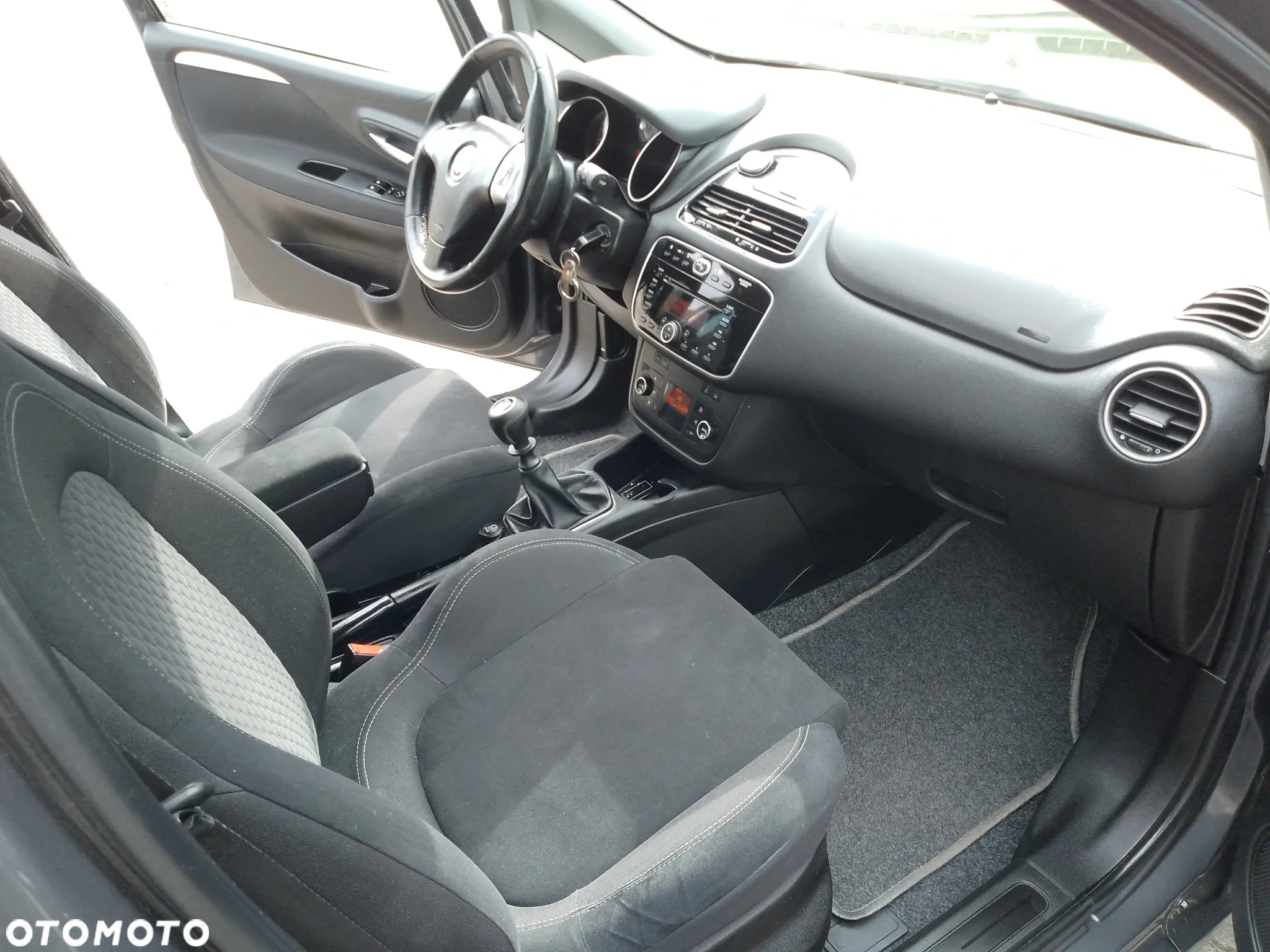 Fiat Punto 1.4 Easy Pakiet Easy Plus S&S - 14