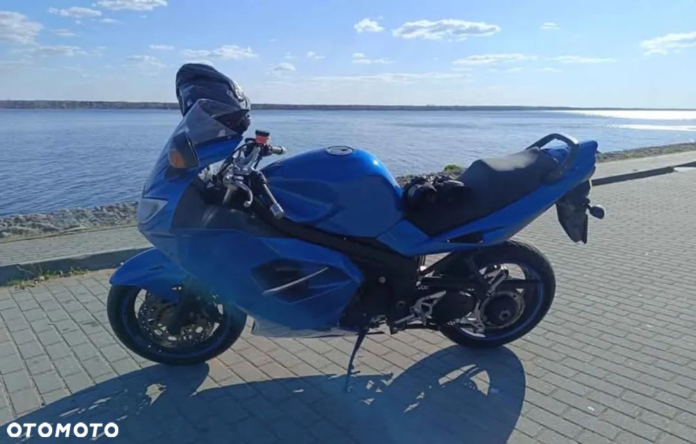 Triumph Sprint - 19