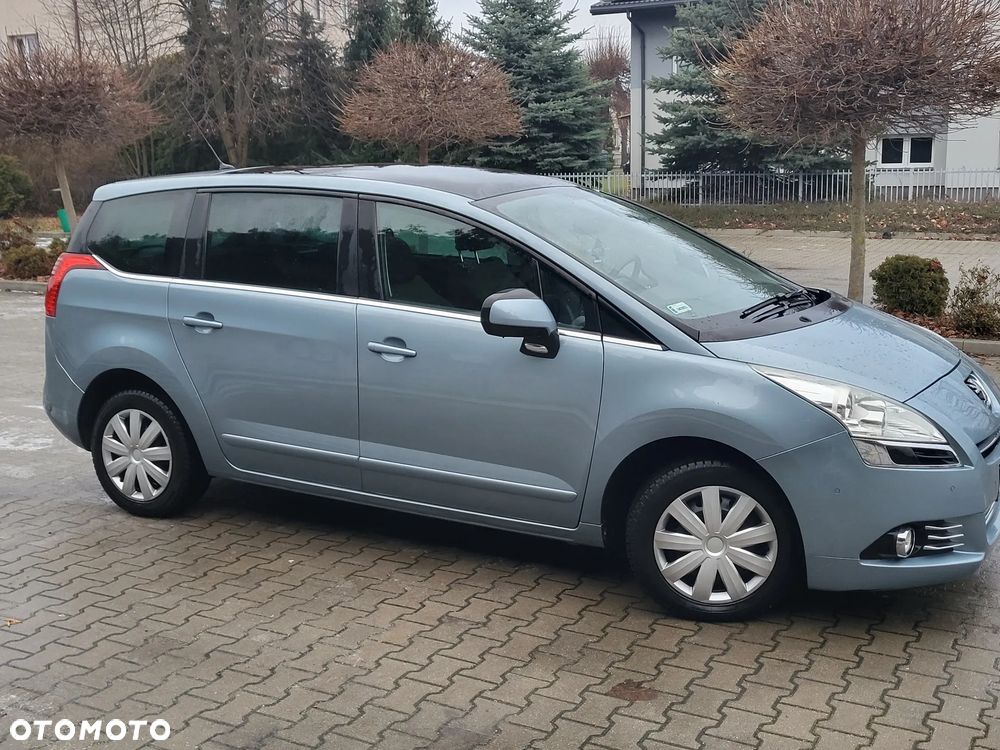 Peugeot 5008 1.6 THP Active 7os - 10