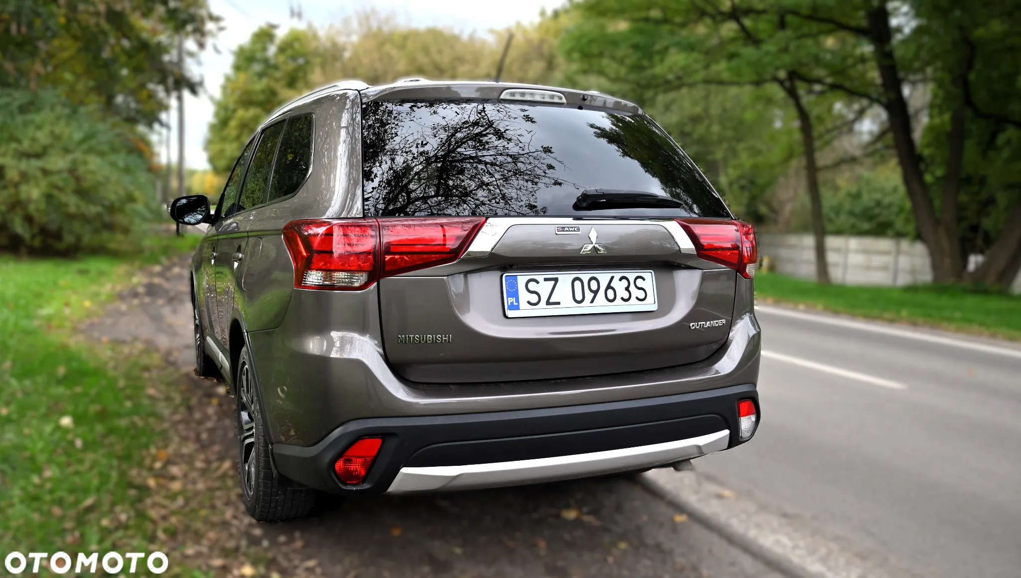 Mitsubishi Outlander - 12