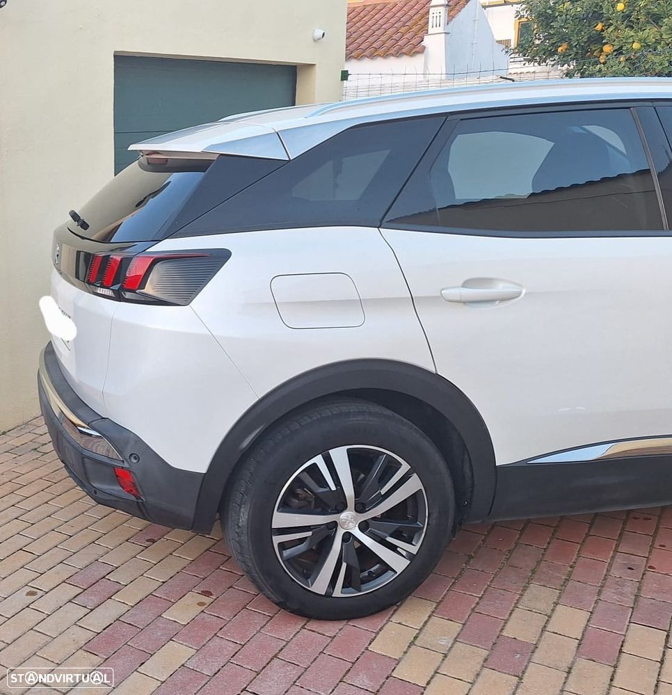 Peugeot 3008 1.5 BlueHDi Allure EAT8 - 3