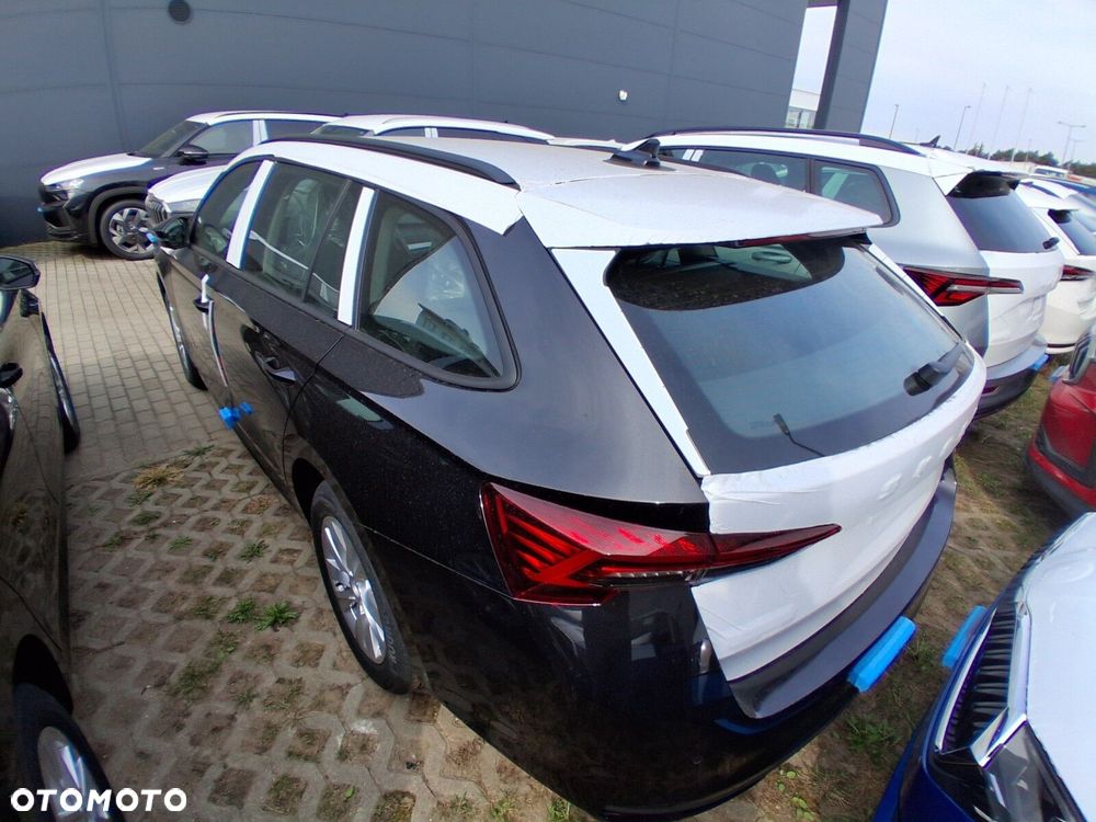 Skoda Octavia 2.0 TDI Drive Essence DSG - 4